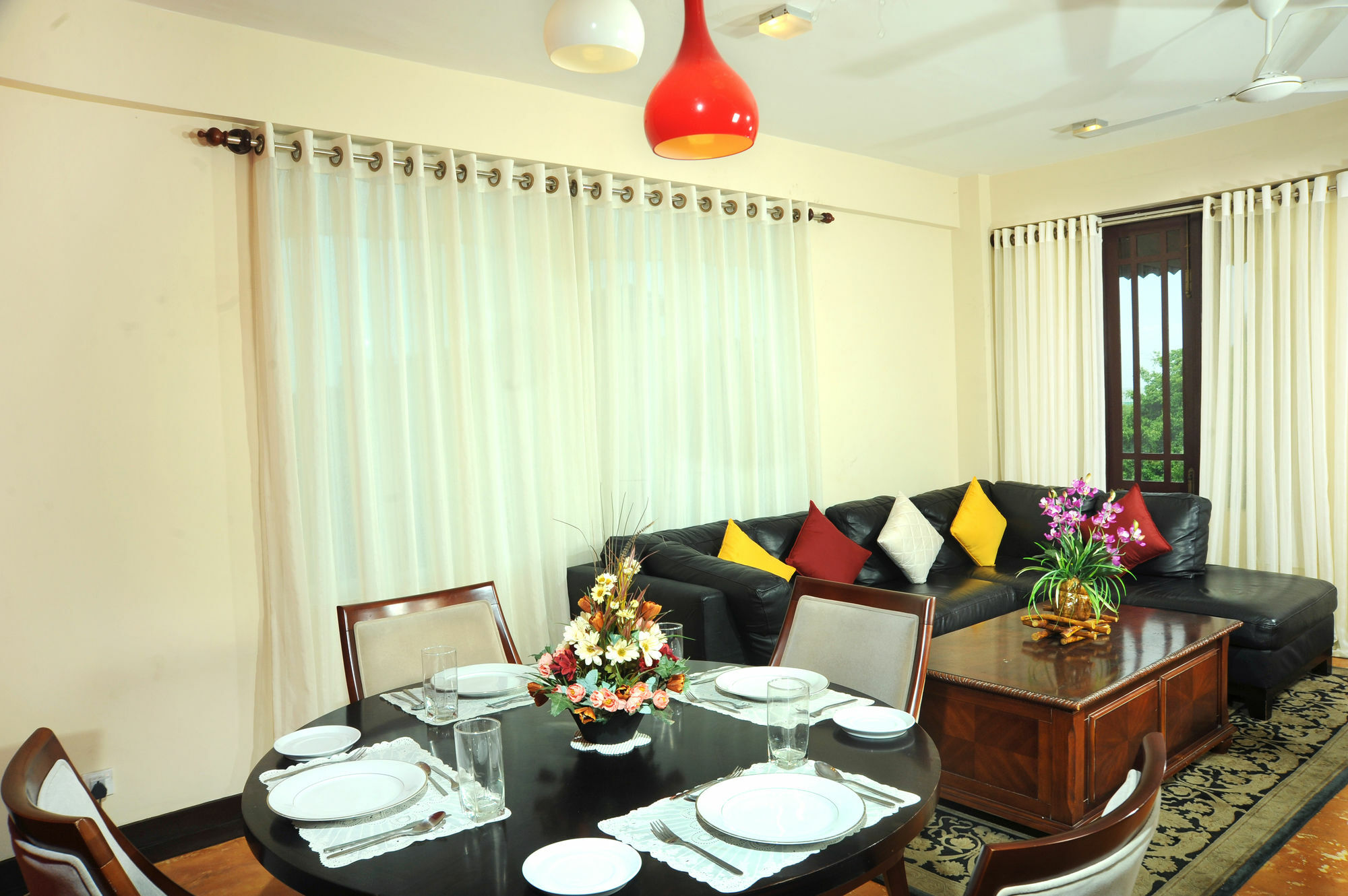 Prestige Court Residencies 호텔 마운트 라비니아 외부 사진